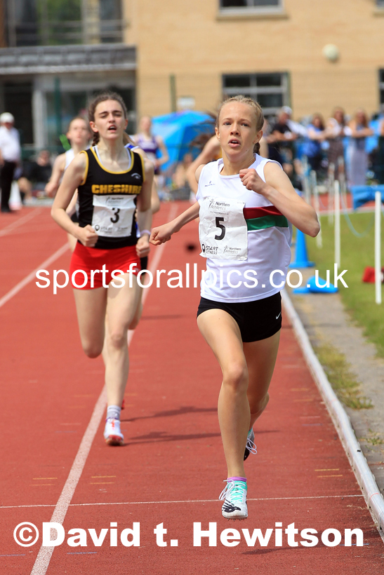 Womens Under-17s 800 metres, 2022 Northern Inter Counties U17s and U15s Track and Field, York, Thursday, June 2nd. Photo: David T. Hewitson/Sports for All Pics